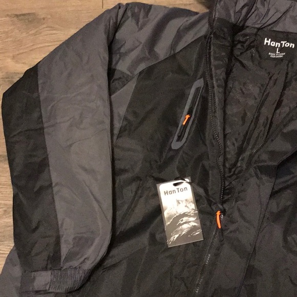 Han Ton Winter coat. - Picture 3 of 3